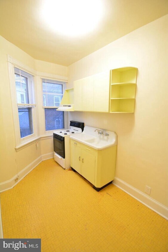 Foto principal - 5115 Pulaski Ave