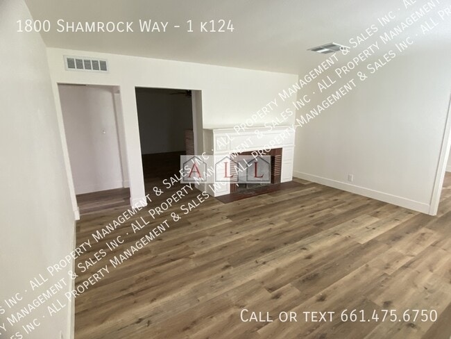 Building Photo - 1800 Shamrock Wy