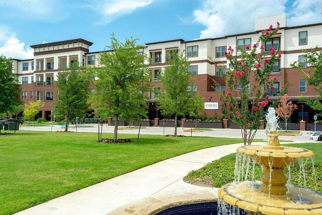 Foto del edificio - 6305 N President George Bush Hwy