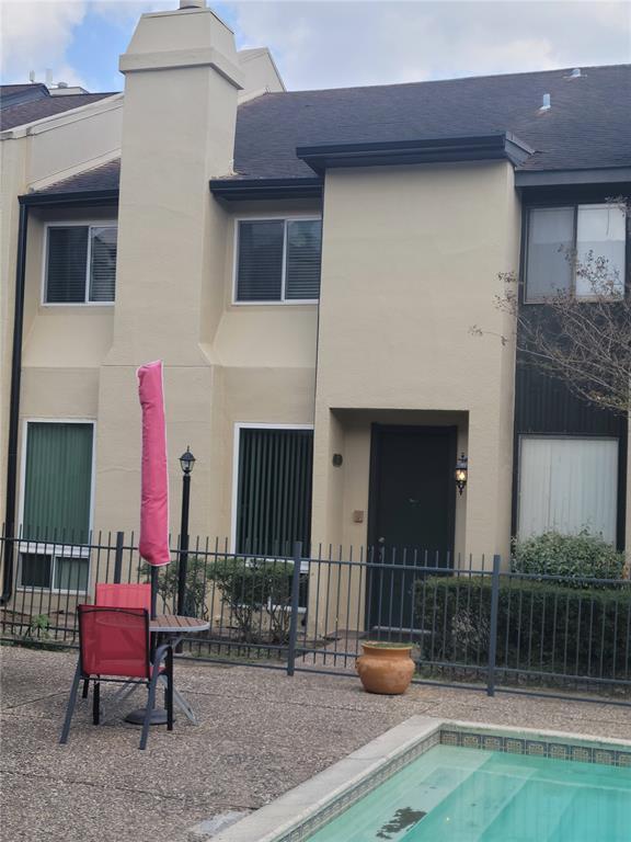 Primary Photo - 1116 Bering Dr