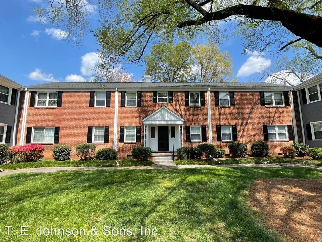 2513 Miller Park Cir, WinstonSalem, NC 27103 House for Rent in