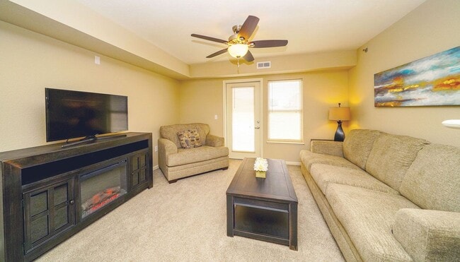 Building Photo - Andover Pointe Apartment Homes