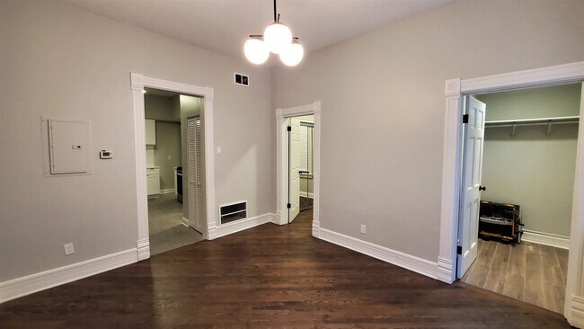 Foto del edificio - 2120 W Lyndale St