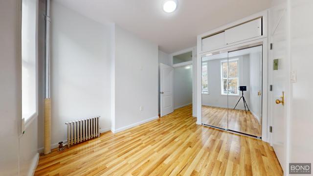 Foto del edificio - 2 bedroom in Brooklyn NY 11222