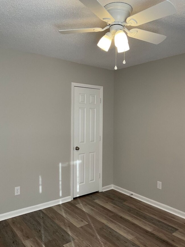 Foto del edificio - Available Now !! Two bedroom one bath apartment in Gastonia!