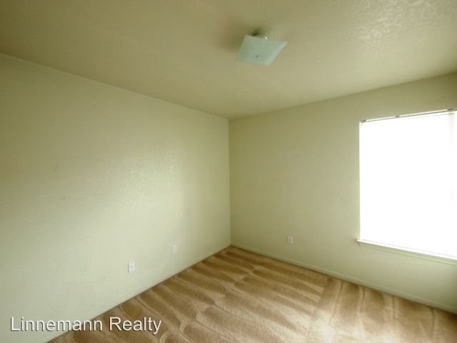 Building Photo - 2205 Indian Trl