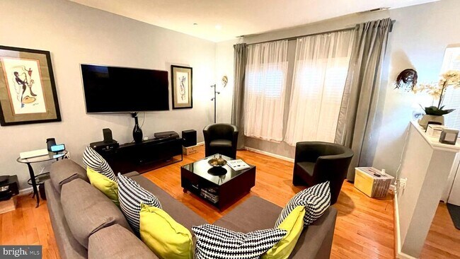 Foto del edificio - 4436 Driftwood Dr