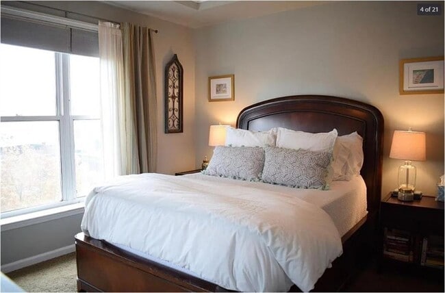 Foto del edificio - 3334 Peachtree Rd NE