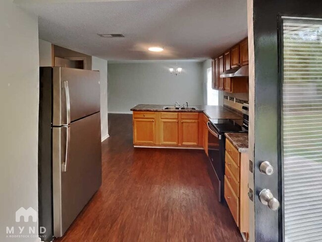 Building Photo - 1513 Pomona Dr