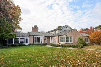 Building Photo - 5969 N Shore Dr