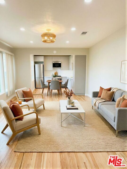 Foto del edificio - 16852 McCormick St