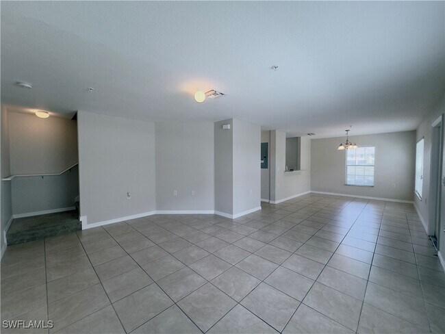 Building Photo - 9101 Gervais Cir
