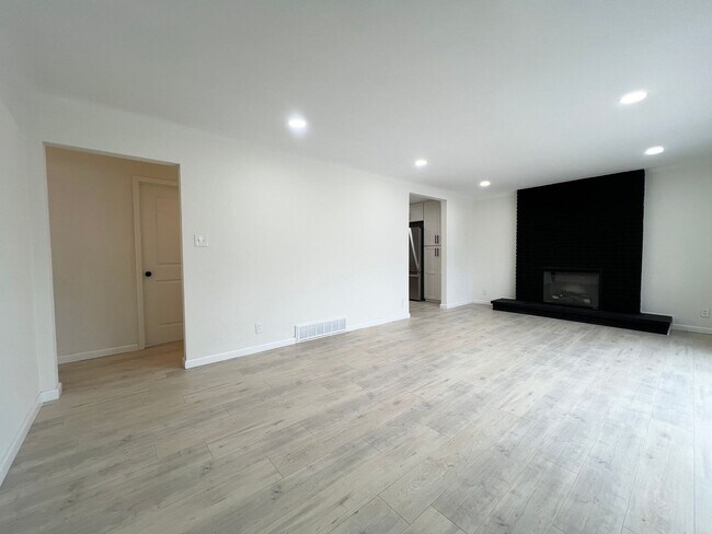 Foto del edificio - 1120 Gilbert Ave