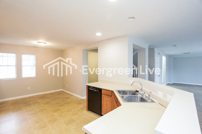 Building Photo - 3940 Planewood Dr