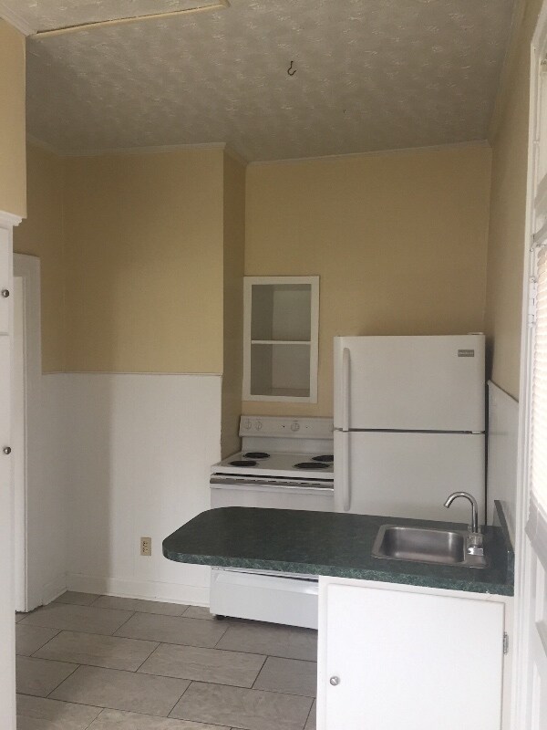 Foto del edificio - 704 10th Ave