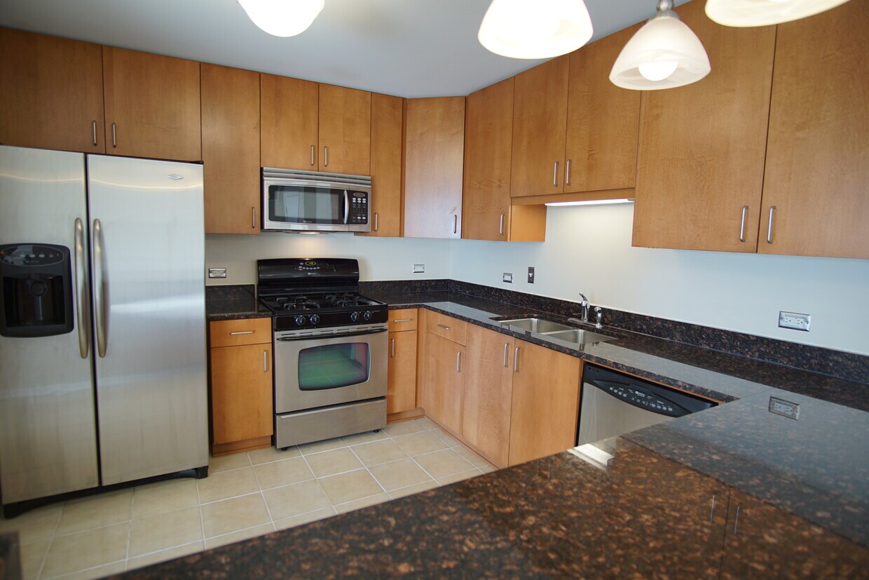 Foto principal - 5100 W 96th St