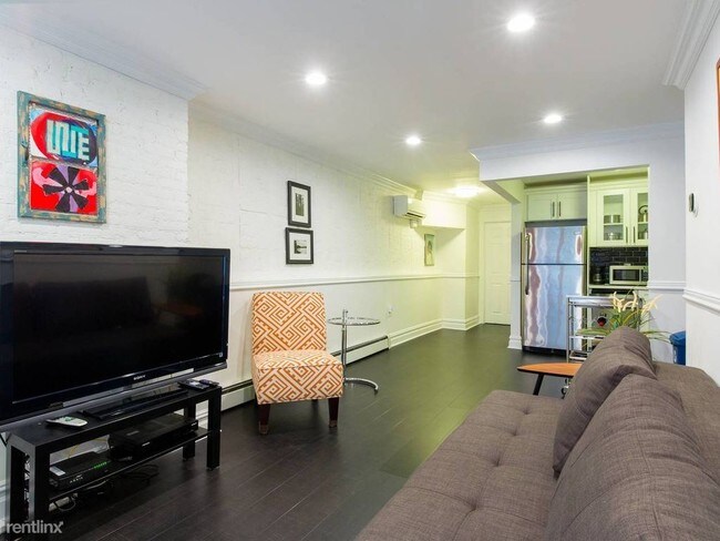 Foto del edificio - 1 br, 1 bath - 101 W Lexington St