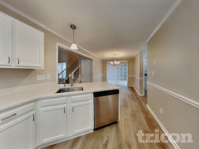 Foto del edificio - 1240 Bacardi Ct