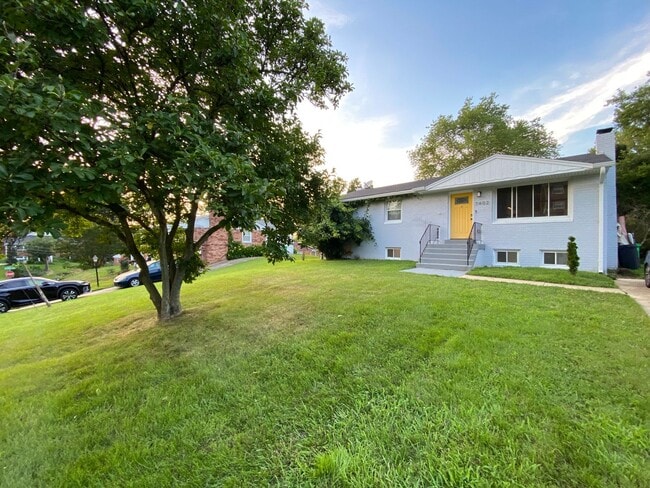 Building Photo - Stylish 5 Bedroom home in Fort Washington