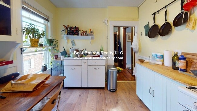 Foto del edificio - 289 Summer St