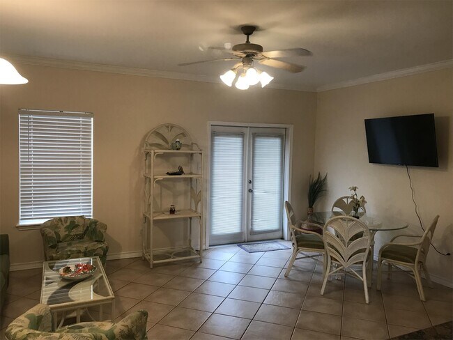 Building Photo - 15006 Aruba Dr