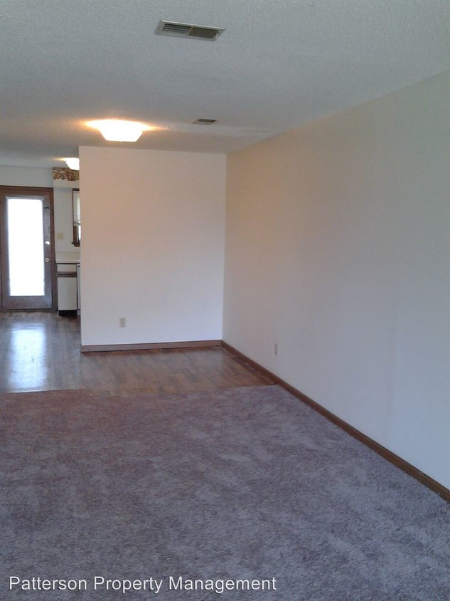 Primary Photo - 2512 Southridge Dr