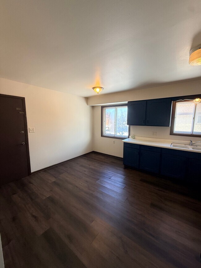 Foto del edificio - 8803 W Thurston Ave