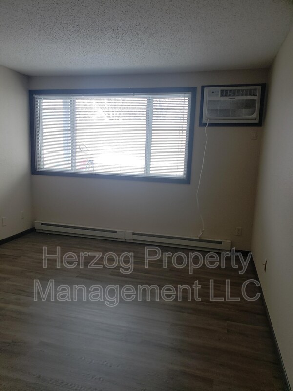 Foto del edificio - 304 Kenwood Dr