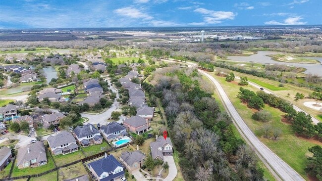 Building Photo - 18006 E Williams Bend Dr