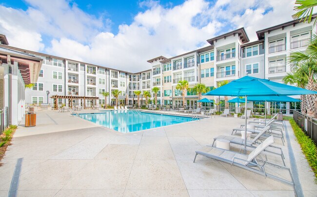 Foto del edificio - Overture Daniel Island 55+ Active Adult Apartment Homes