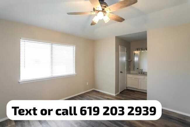 Building Photo - 2422 Bentley Dr