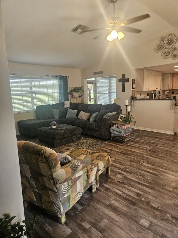 Building Photo - 8737 Manos Cir
