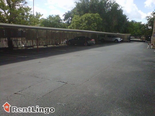 Building Photo - 3015 Greenridge Dr