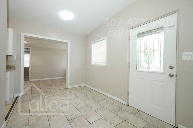 Building Photo - 5604 Cortez Dr