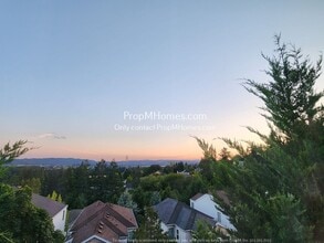 Building Photo - 13660 SW Wrightwood Ct