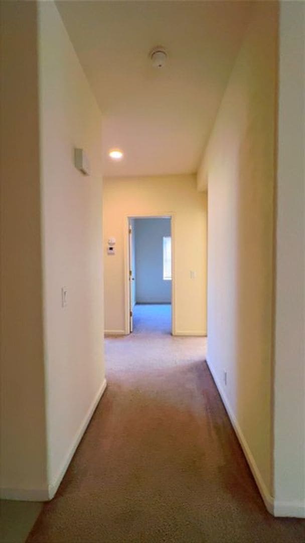Building Photo - 3551 Sarasota Ave