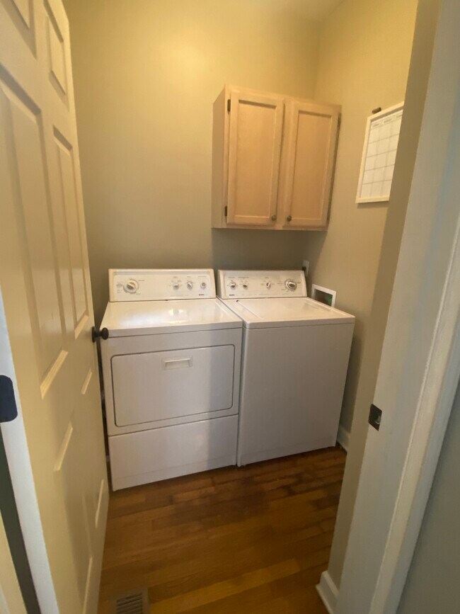 In unit washer and dryer - 54 Harbor Common Dr