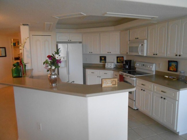 Building Photo - 8903 Laguna Ln