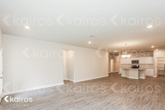 Foto del edificio - 6503 Tiger Pointe Dr.
