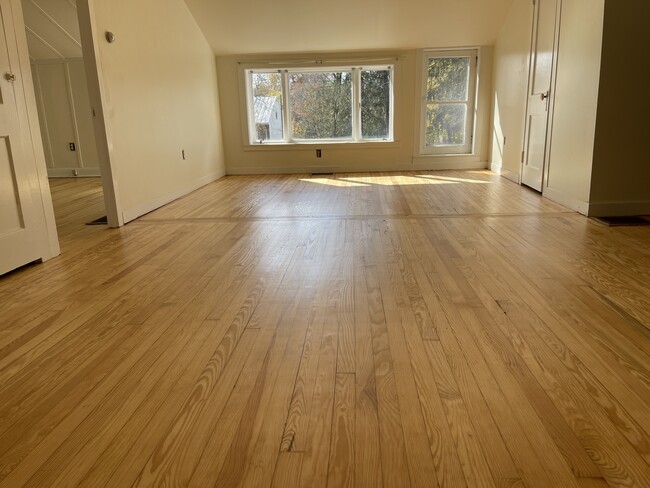 Foto del edificio - 130 Spring Creek Ln