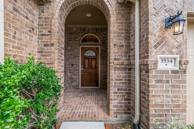 Foto del edificio - 3534 Woods Estates Dr