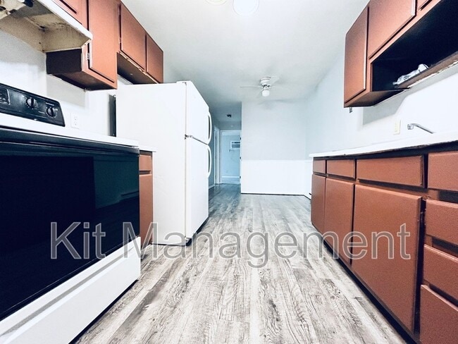 Building Photo - 5809 Pickard Dr