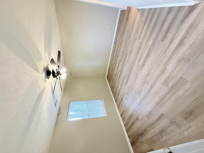 Building Photo - 3602 Shields Dr