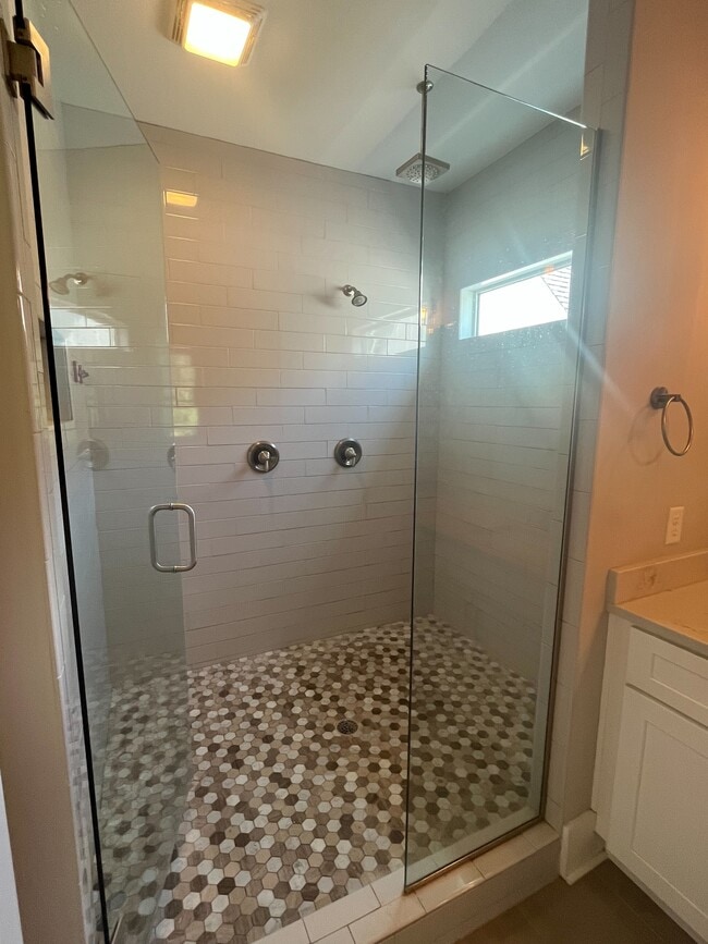 Bathroom 1 - 1509 Wayne Dr