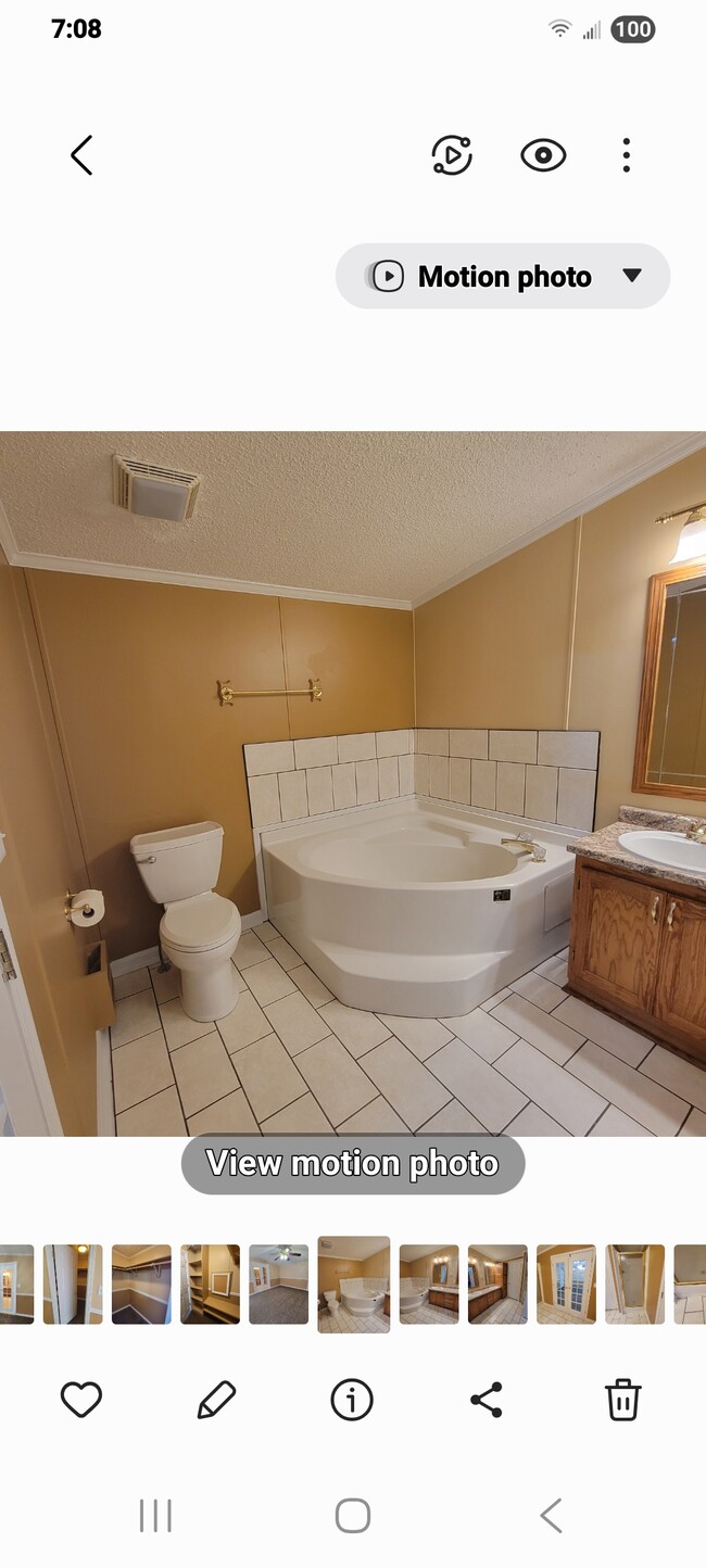 Building Photo - 3033-3012 12th Ave