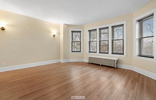 Foto del edificio - 3112 Grove Ave