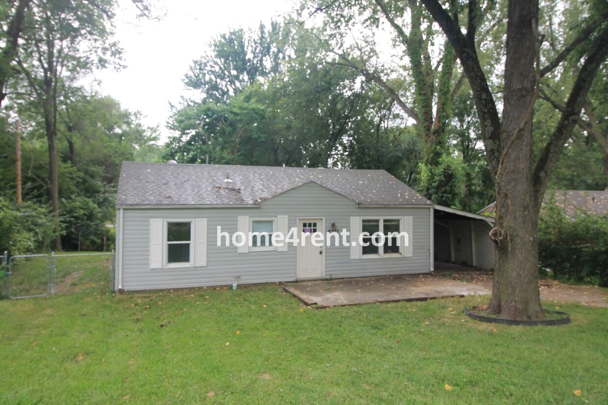 Primary Photo - KCK Ranch Style Home w/ Stainless Steel Ap...