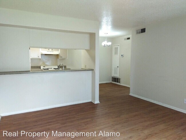 Building Photo - 4303 Blanco Rd