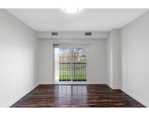 Foto del edificio - 9 Needhams Landing Rd