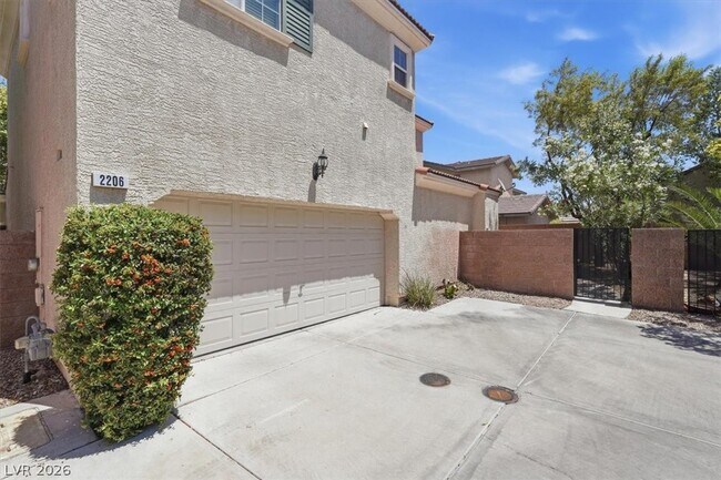 Foto del edificio - 2206 Cast Pebble Dr